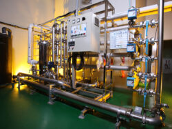 6製程用逆滲透濃縮機1000x750.jpg